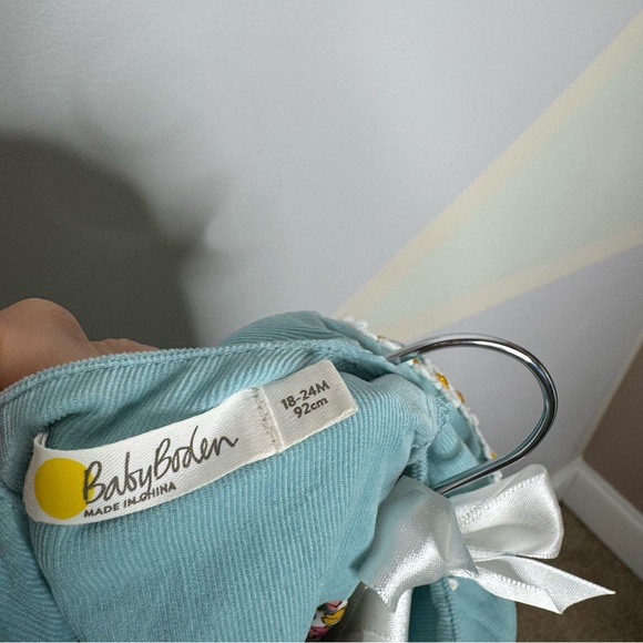 Mini Boden light corduroy bunny  girl dress - Picture 4 of 9